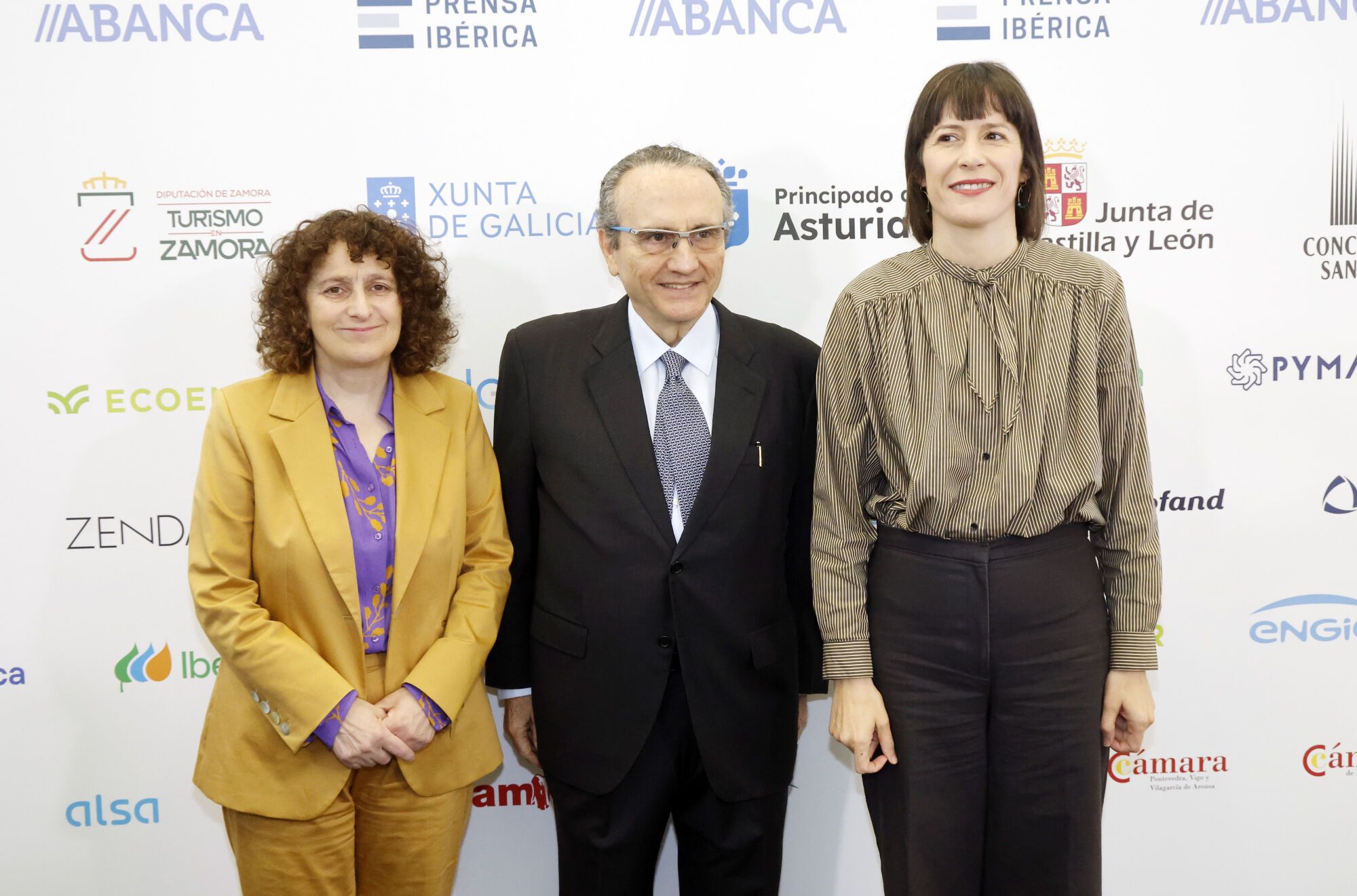 Goretti Sanmartín, Javier Moll y Ana Pontón, portavoz nacional del BNG.