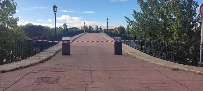 El Puente de Piedra de Zamora ya está cerrado al tráfico peatonal: plazos y motivos