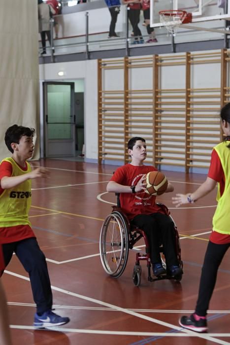 Jornada deportiva con centenares de escolares