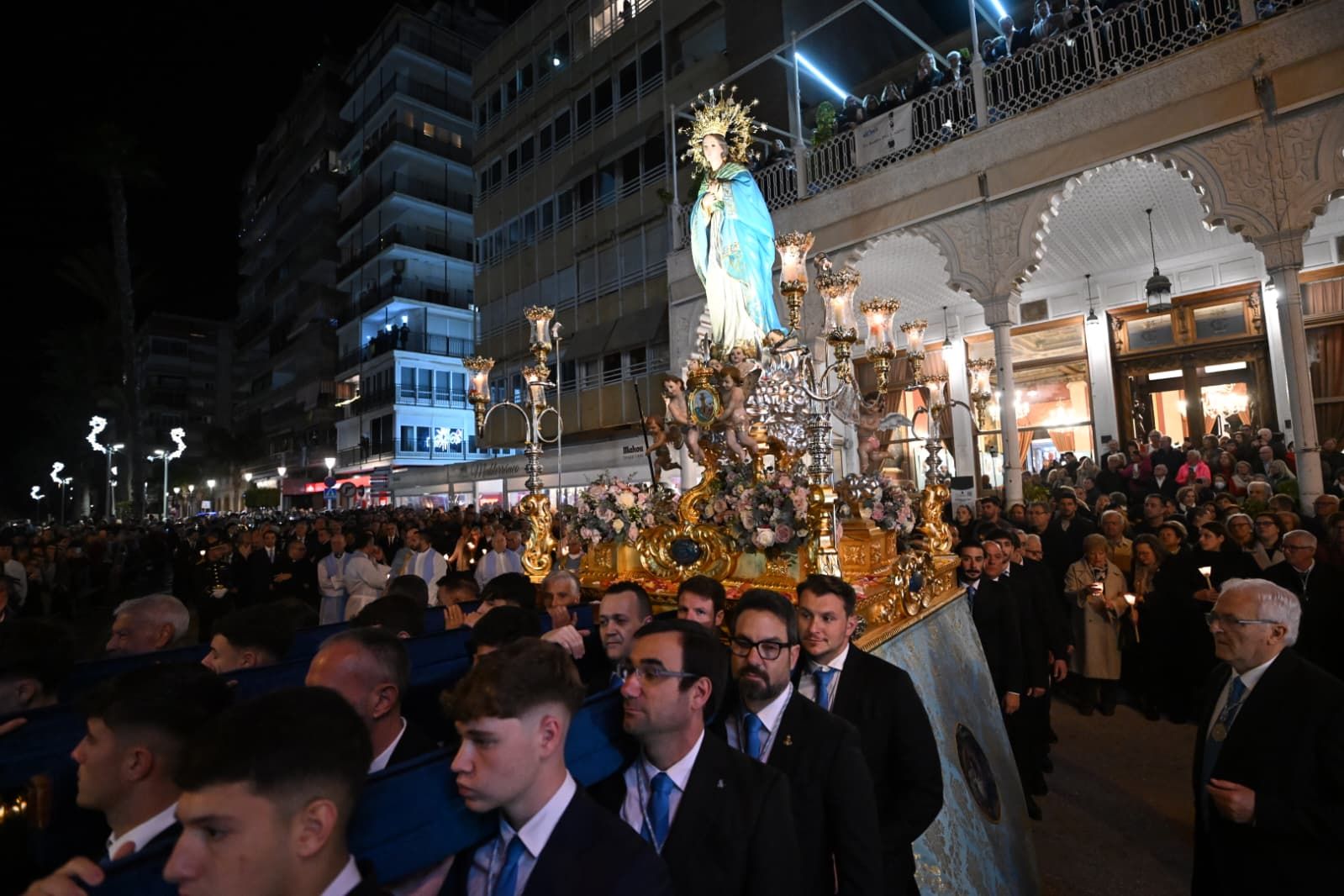 Así ha sido la procesión de La Purísima por las calles de Torrevieja