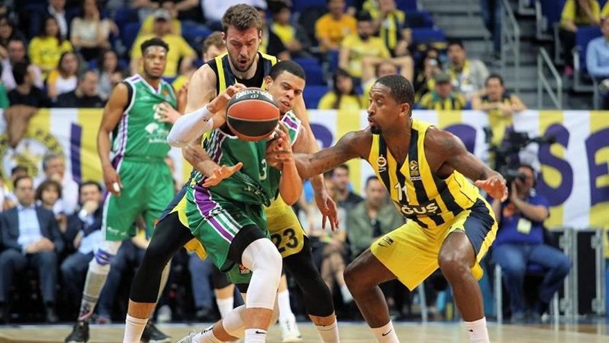 McCallum, al Darussafaka de Euroliga