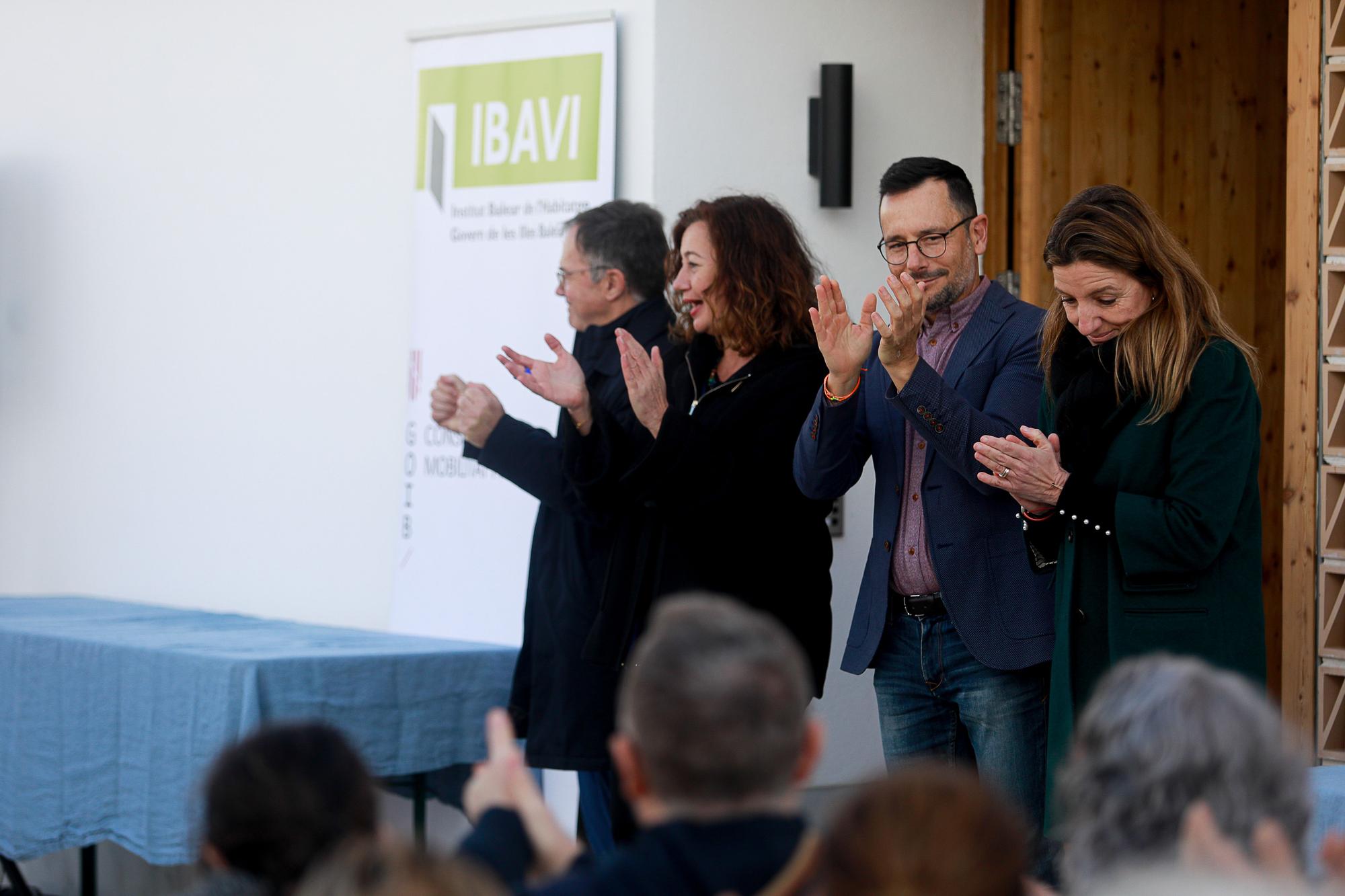 Entrega de las llaves de las VPO en Platja d'en Bossa