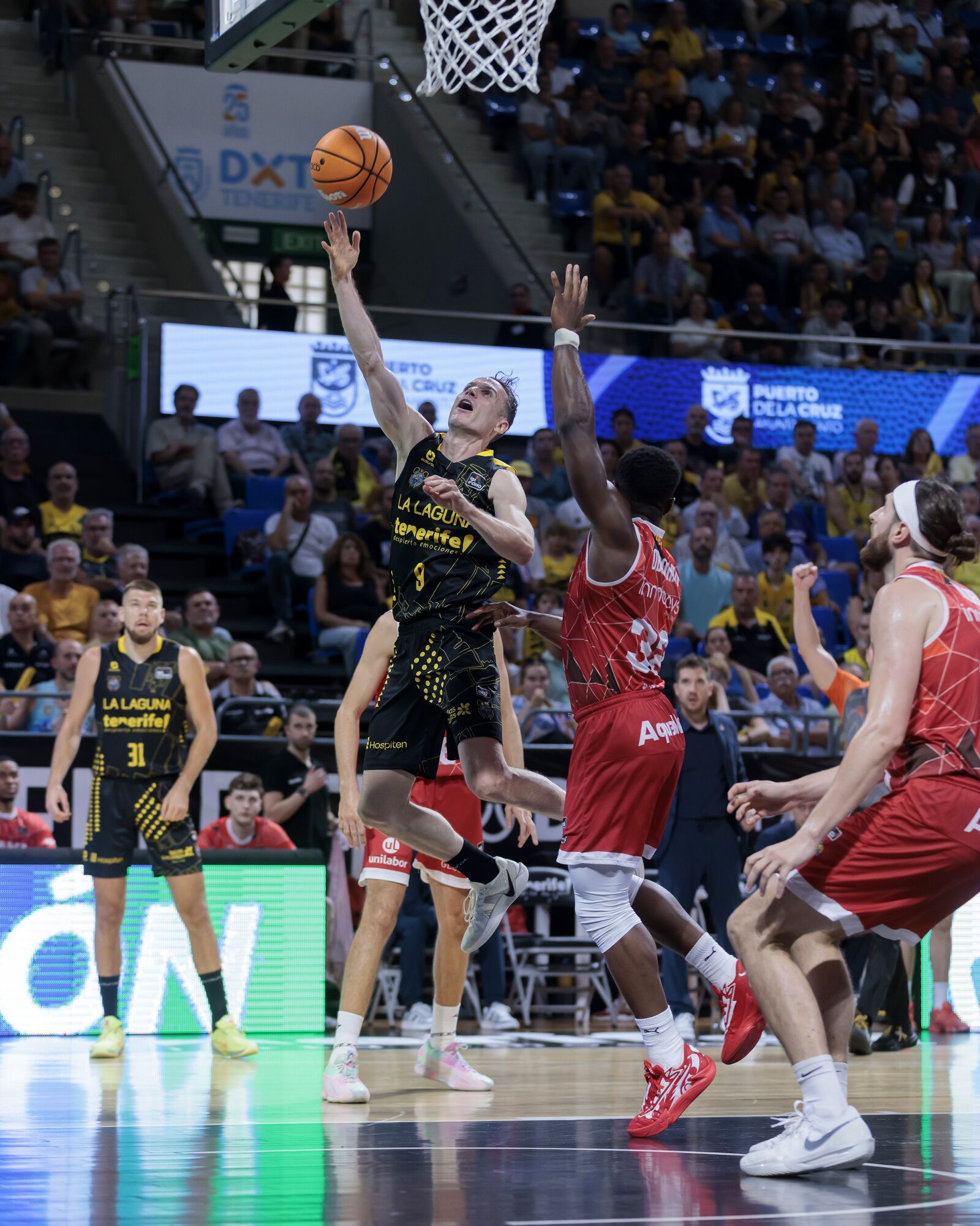Les imatges del La Laguna Tenerife - Baxi Manresa