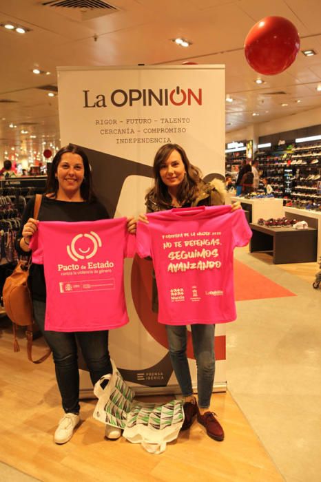 Recogida de dorsales Carrera de la Mujer. Sábado por la tarde