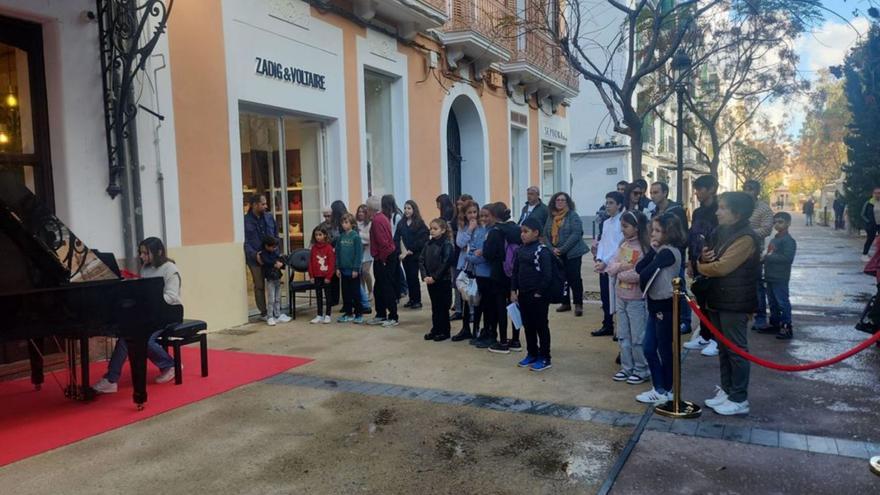 Alumnos del Conservatorio ponen música a la Navidad