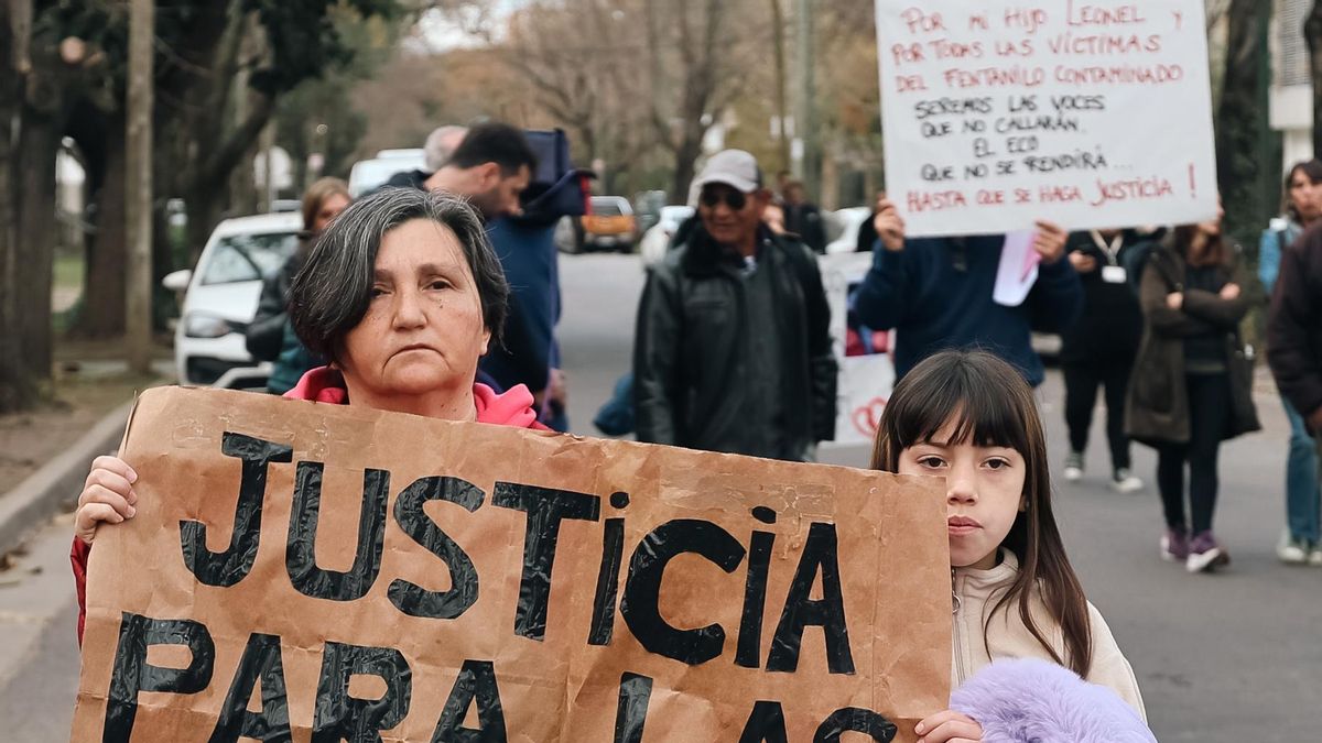 El escándalo en Argentina por los casi 100 muertos por fentanilo contaminado salpica a Javier Milei