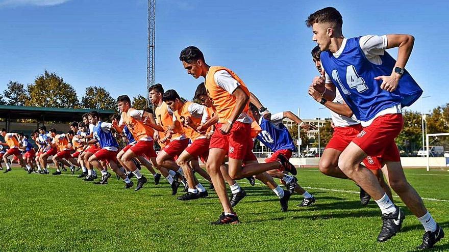 Els àrbitres de futbol han de passar les preceptives proves físiques de forma periòdica per avaluar la seva capacitat