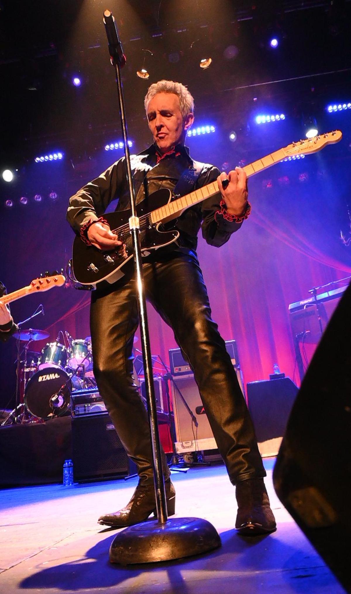 La Bohemia recibe este 28 de febrero a Ramoncín en un concierto en directo.