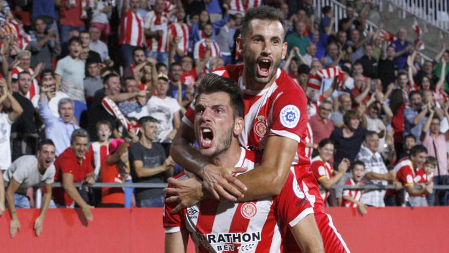 Alcalà i Stuani celebrant un gol