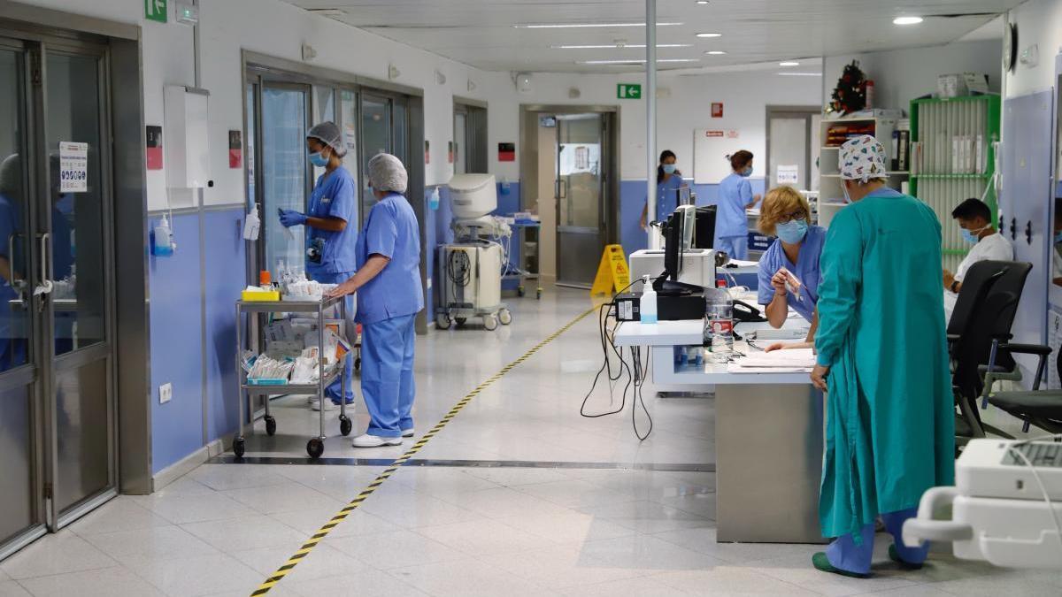 Aumenta la presión en hospitales: más de 30 ingresos en un día y 7 pacientes más en UCI
