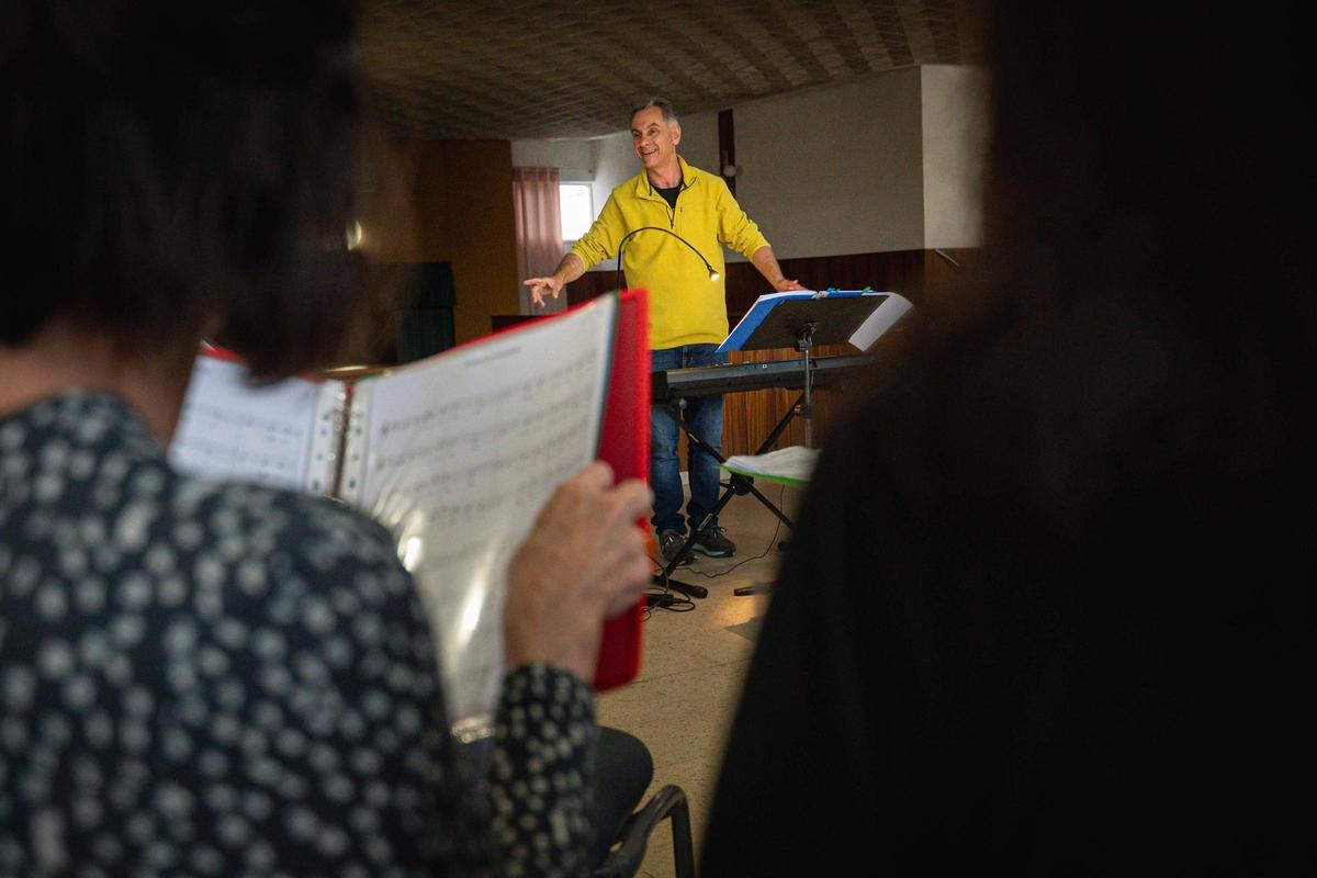 Ensayo Orfeón La Paz para la misa del papa en Tenerife