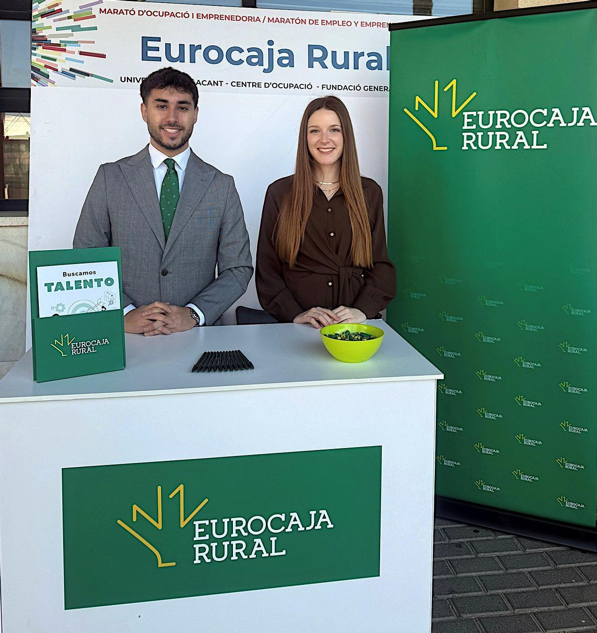 Stand de Eurocaja Rural en el Maratón de Empleo y Emprendimiento de la UA.