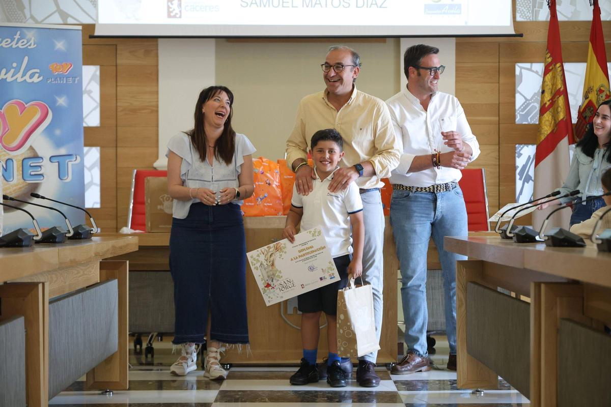 Galería | San Jorge, protagonista del concurso de dibujo infantil del Ayuntamiento Galería | San Jorge, protagonista del concurso de dibujo infantil del Ayuntamiento