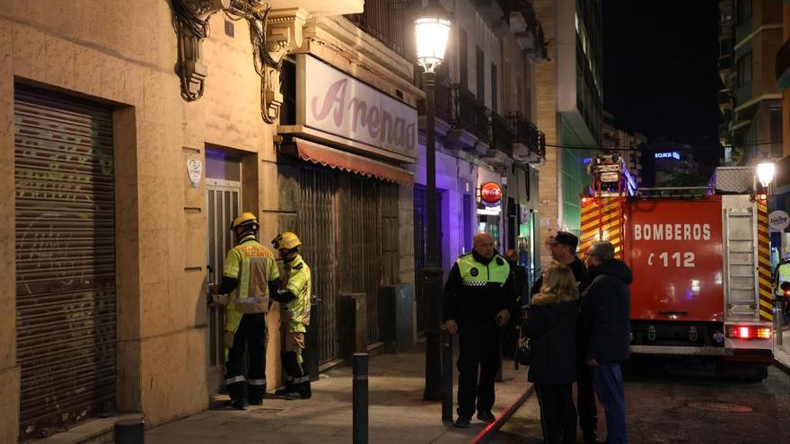 Se derrumban dos plantas de un edificio de Alicante