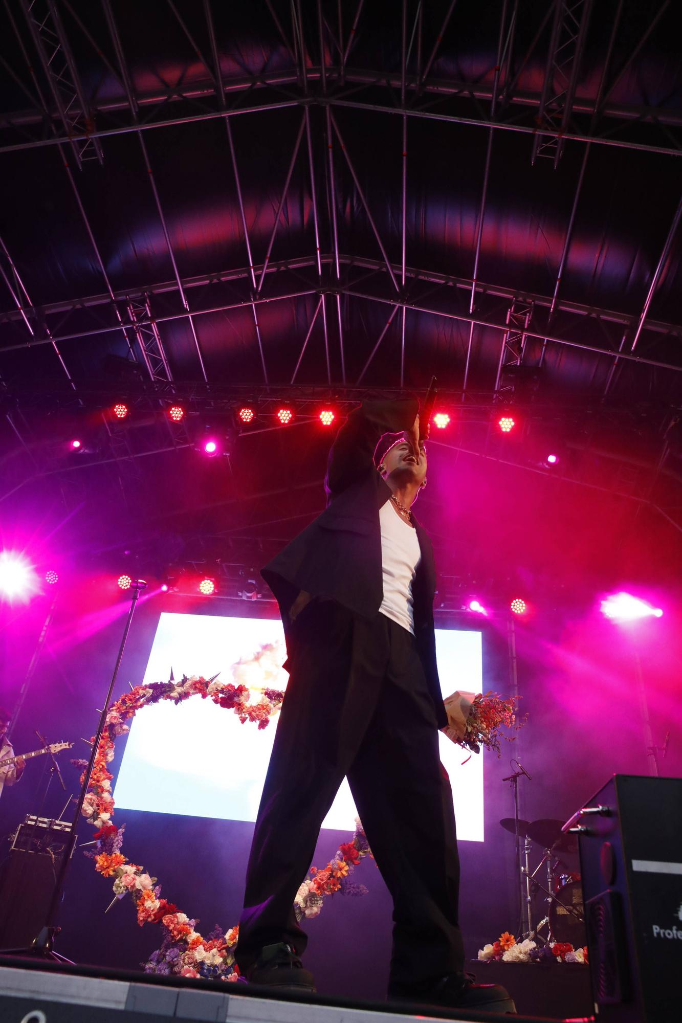 Concierto de Enol en la Plaza Mayor de Gijón