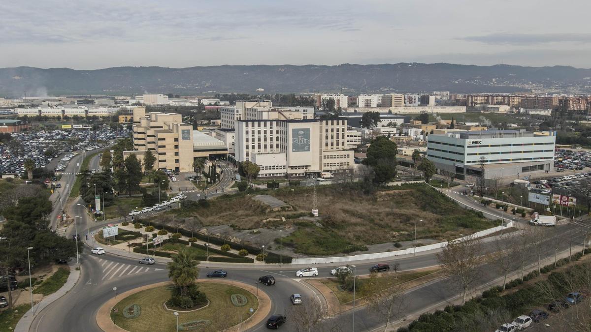 Vista aérea del hospital Reina Sofía.