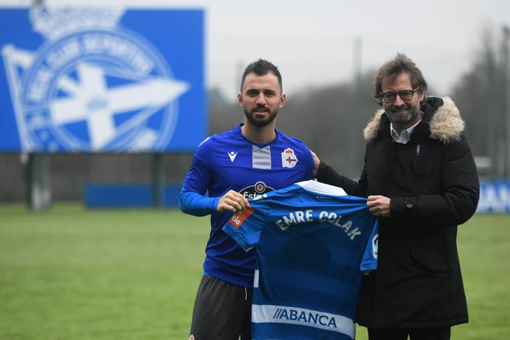 Emre Çolak, presentado con el Dépor en Abegondo