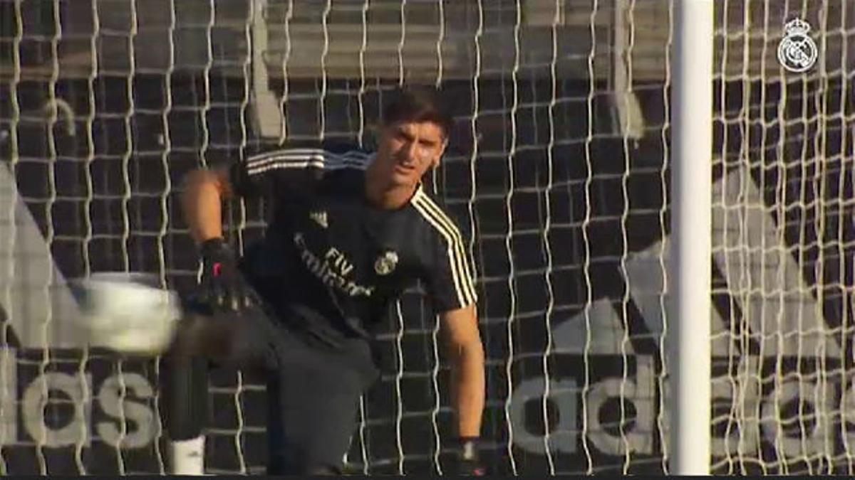 Primer entrenamiento de Courtois con la camiseta del Real Madrid