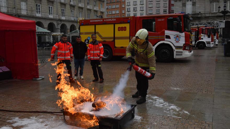 Presentación del programa de actividades por la Semana de la Prevención de Incendios A Coruña 2023