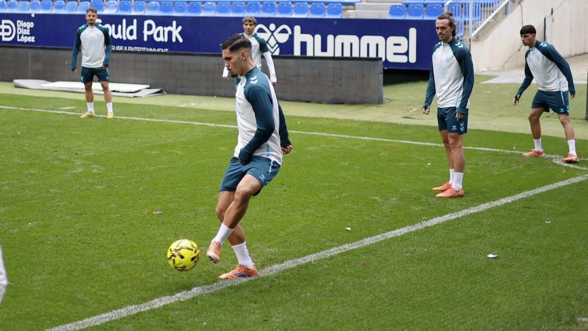 Entrenamiento del Málaga CF previo a la visita al Carlos Belmonte de Albacete.