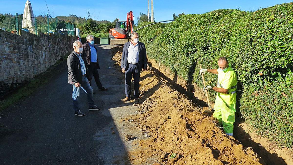 A Laracha ejecuta obras para ampliar la red de agua en Coiro | LA OPINIÓN