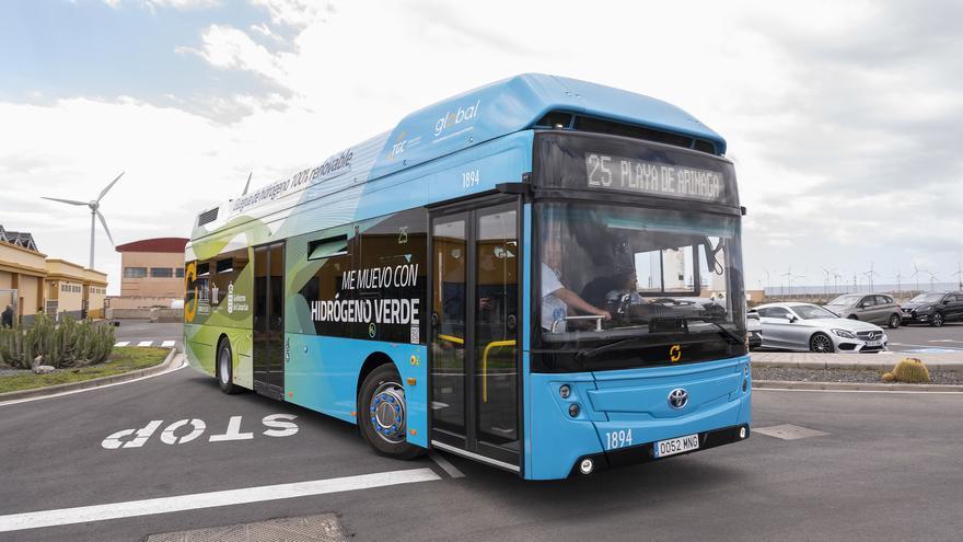 Primera guagua eléctrica de hidrógeno verde que funciona en Canarias