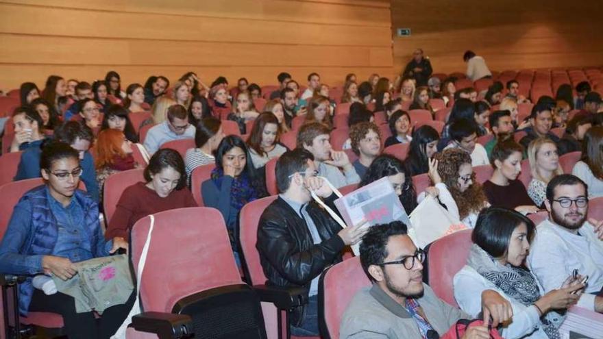 La Universidade da la bienvenida a los estudiantes del extranjero