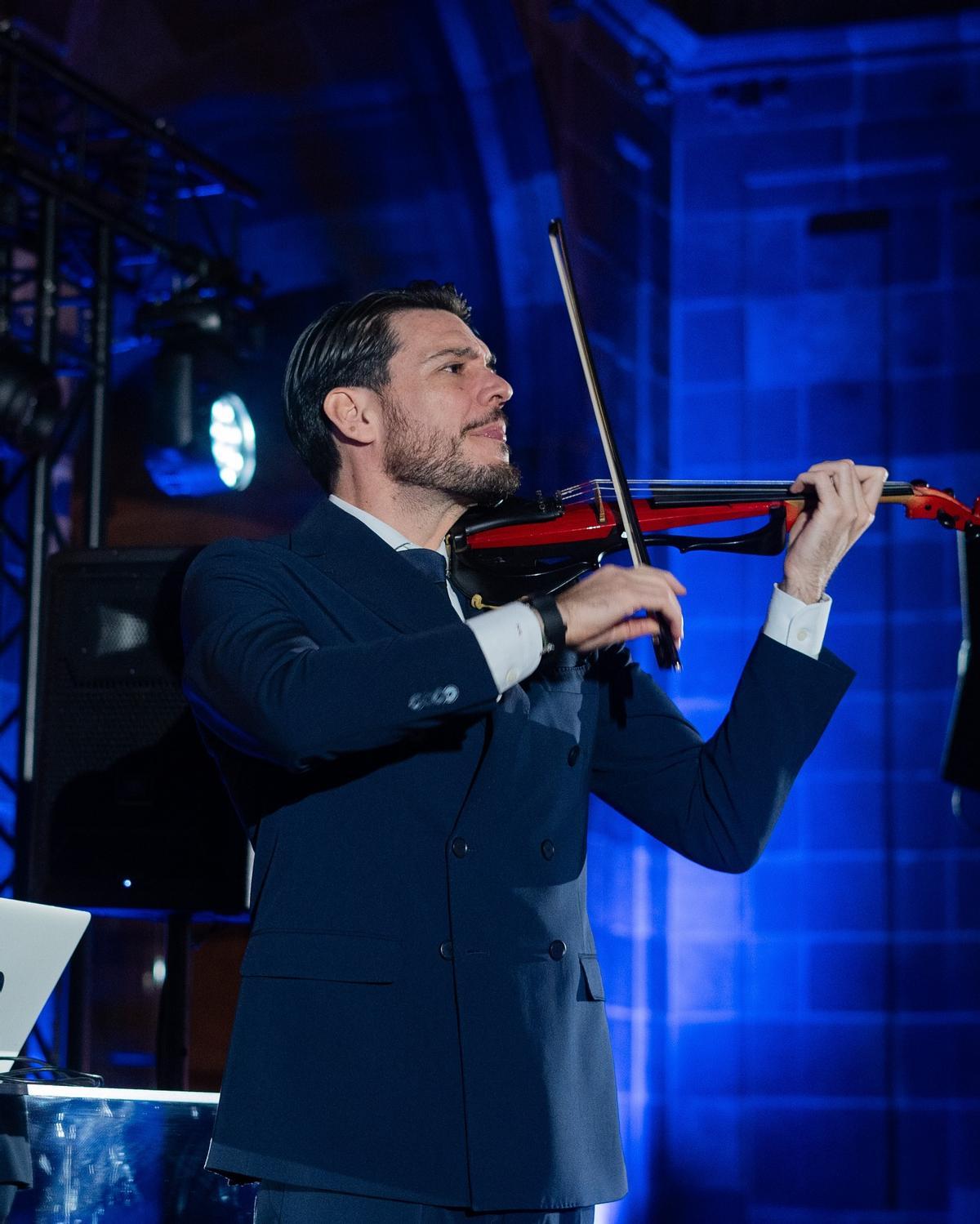 El violinista zaragozano Pablo Navarro.