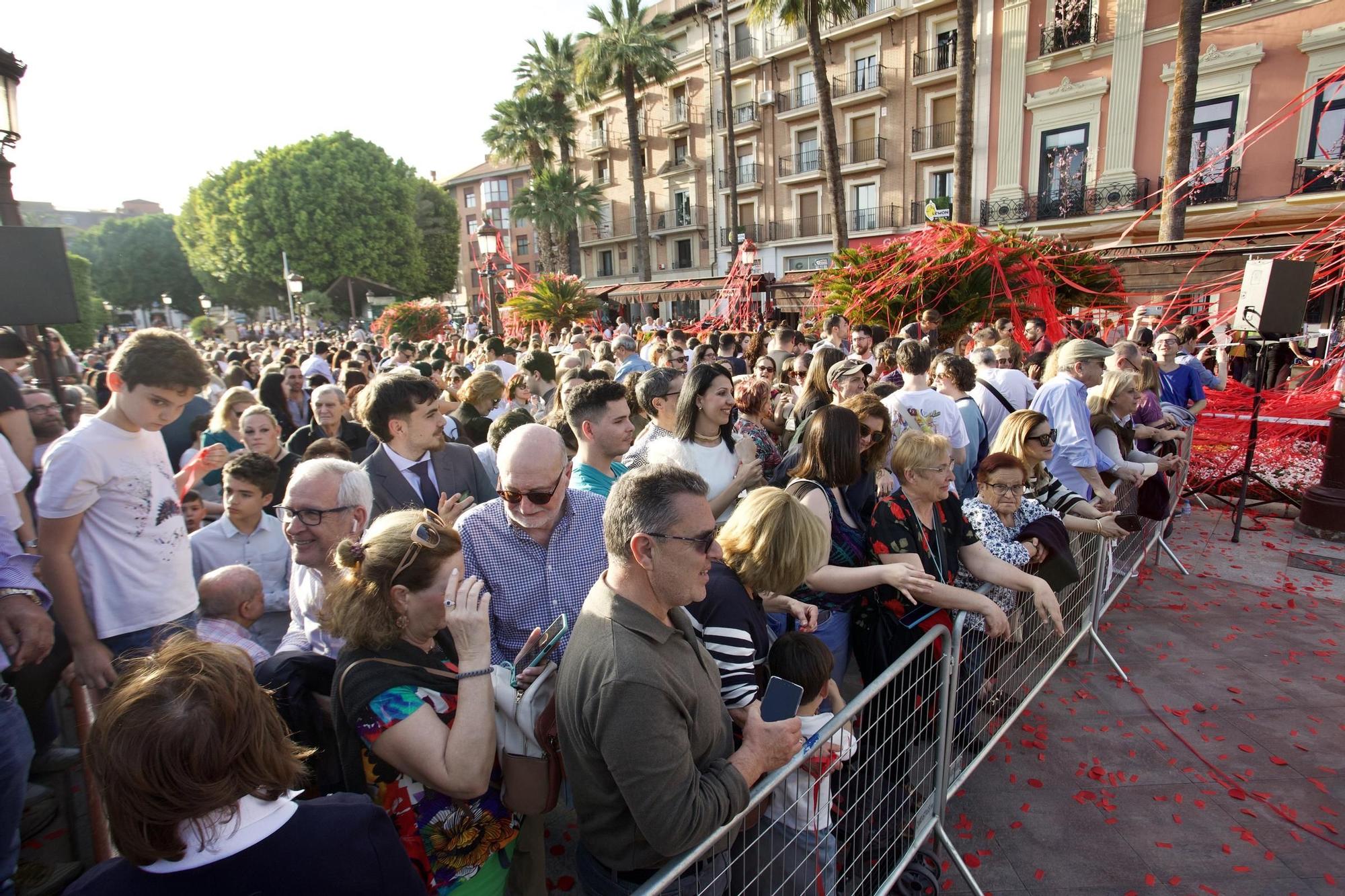 La Batalla de las Flores inunda Murcia de color