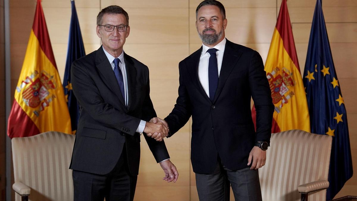 El líder del PP y el de Vox, Alberto Núñez Feijóo y Santiago Abascal, se reúnen en el Congreso.