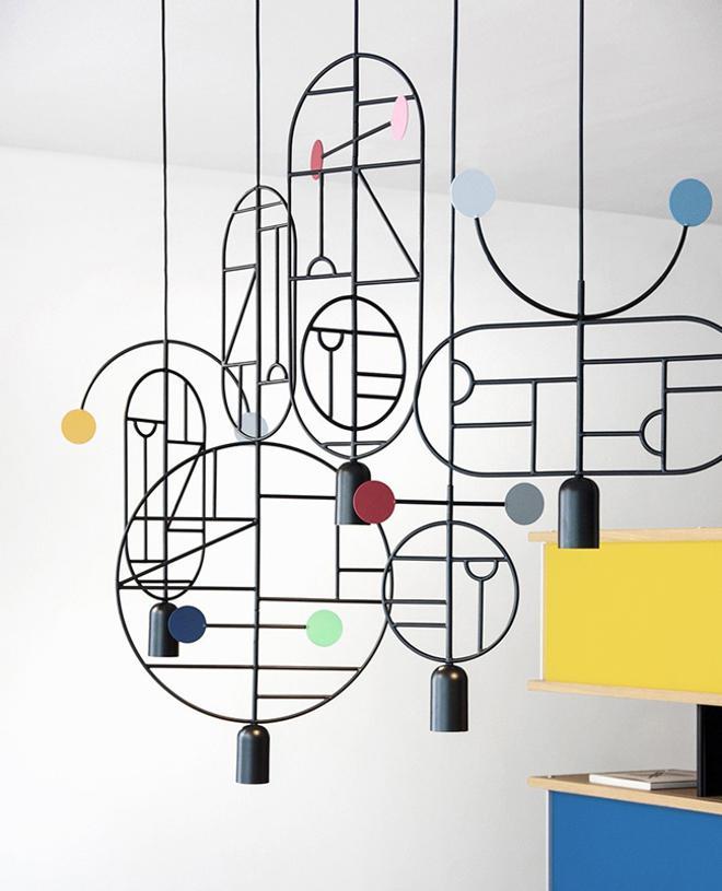 Lámparas de inspiración Calder: modelo 'Lines &amp; Dotes' de Goula&amp;Figuera