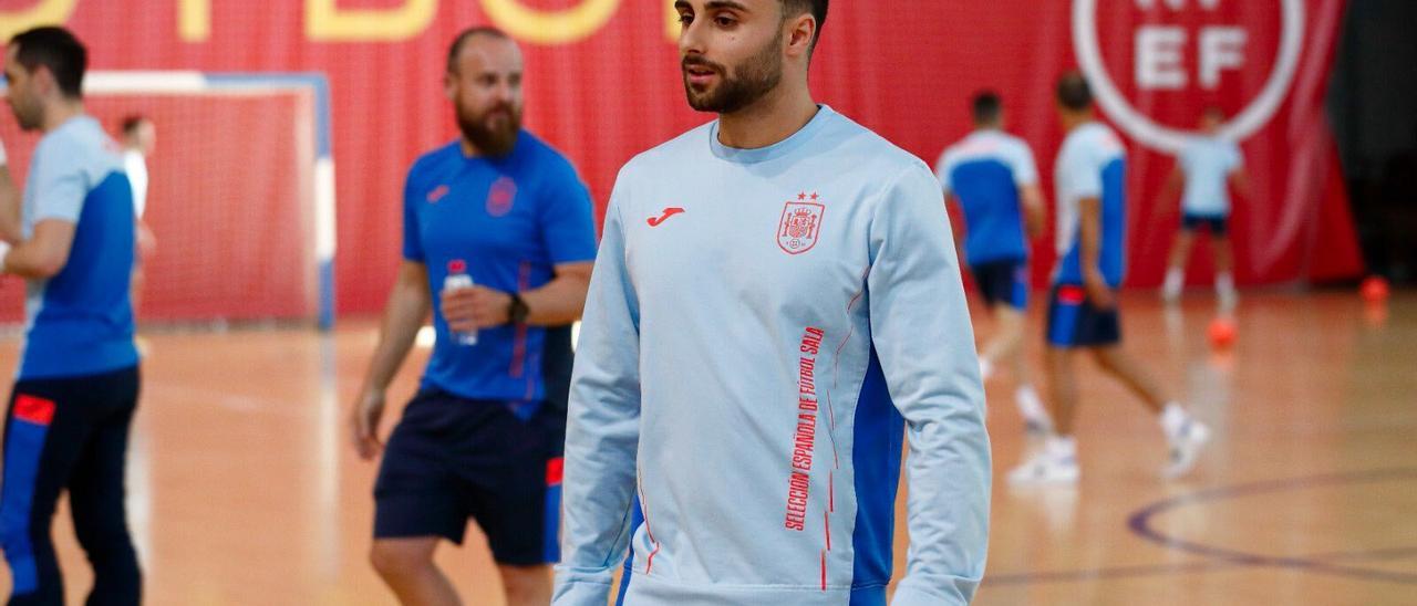 El cordobés César Velasco, con la selección española absoluta de fútbol sala.