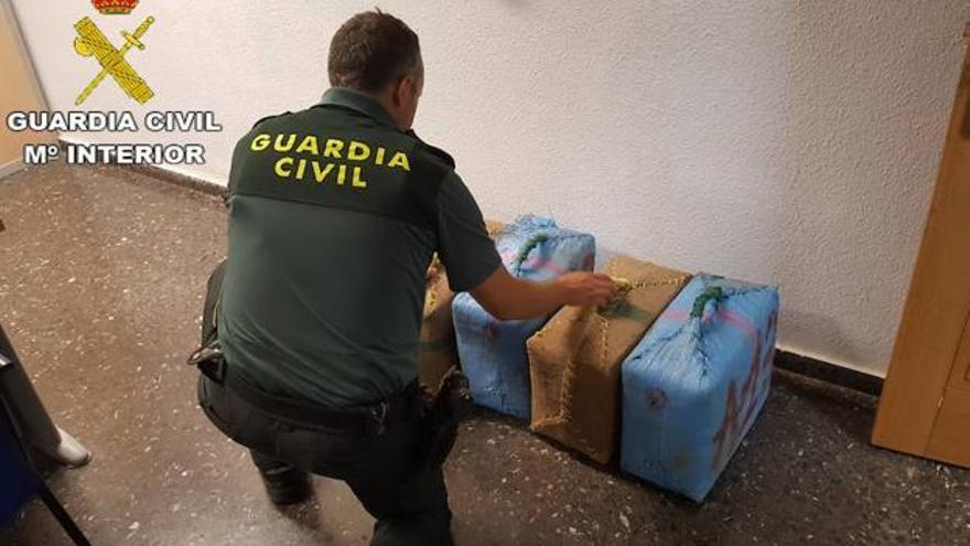 Hallados 150 kilos de hachís en un vehículo en Sagunto