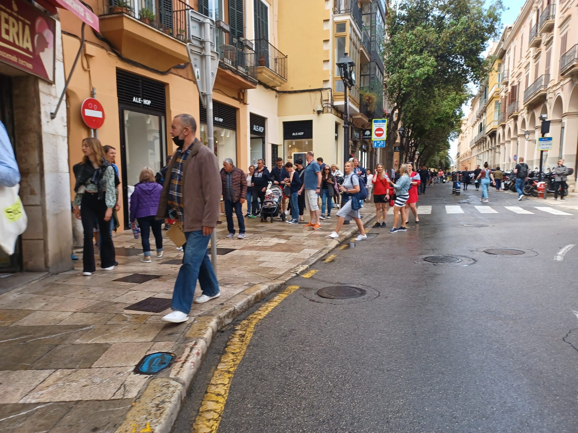 Los cruceristas visitaron las principales atracciones de la ciudad