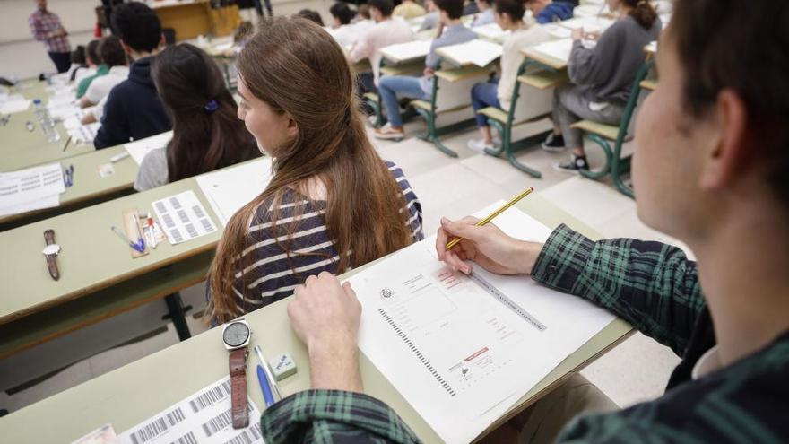 Ebau 2019 en Asturias: primer día de exámenes de selectividad en Oviedo