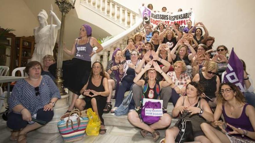 Encierro celebrado en junio en Castelló contra la violencia de género.