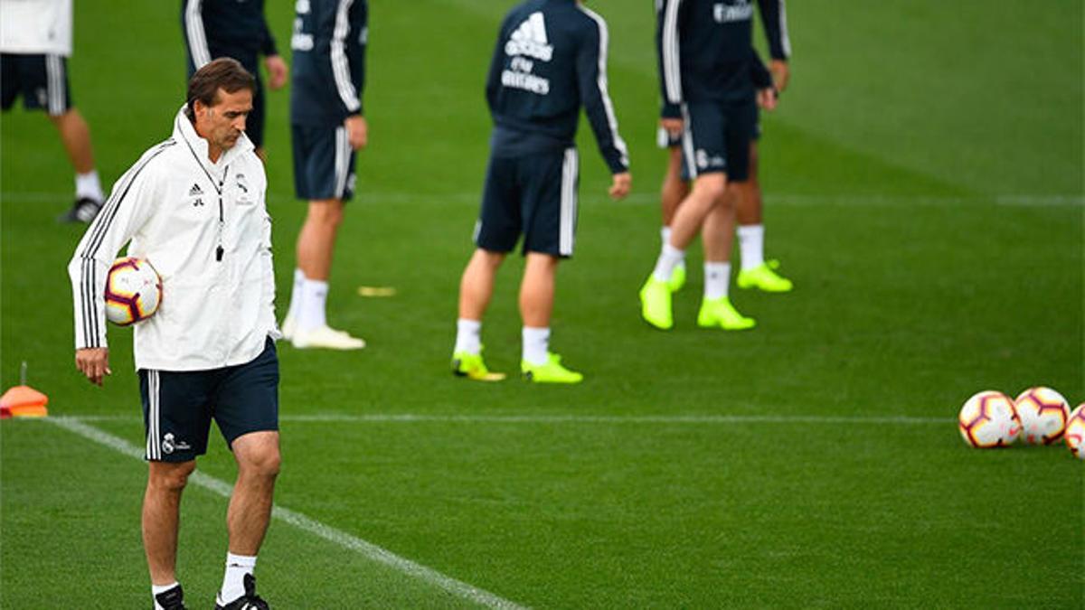 Caras largas en el entrenamiento del Madrid tras el tropiezo ante el Levante