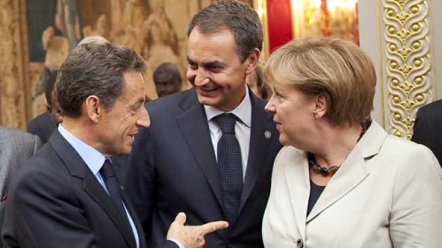 Merkel felicita a Zapatero por la reforma