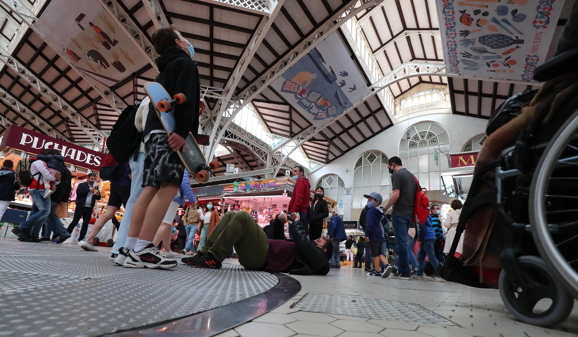 Los turistas llegan a València en Semana Santa