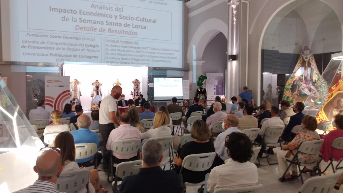 Presentación del estudio en el Museo de Bordados del Paso Blanco. PILAR WALS