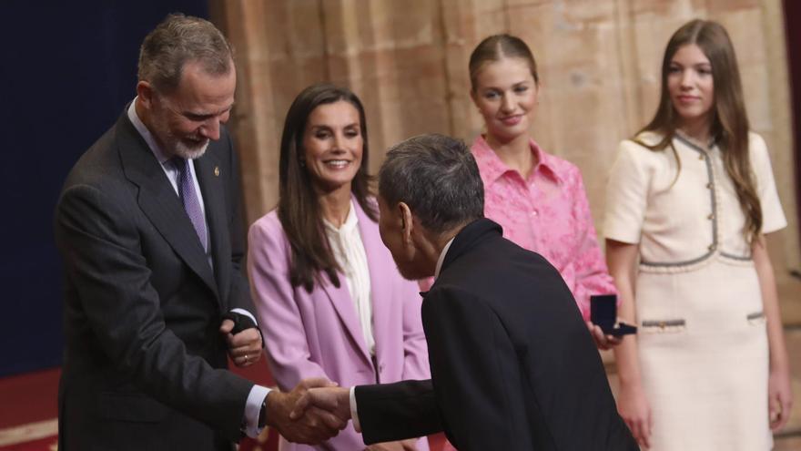 EN IMÁGENES: Personalidades, políticos y premiados se dan cita en el hotel de la Reconquista antes de la ceremonia de entrega de los Premios &quot;Princesa&quot;