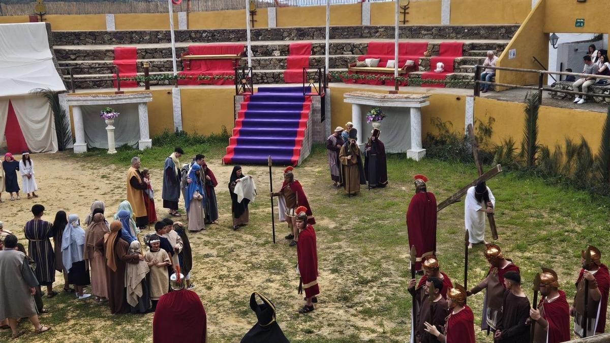 La Pasión de Carratraca se escenifica en la plaza de toros.