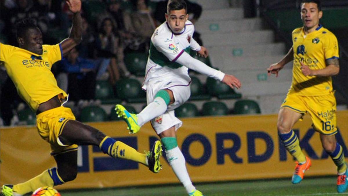 Sergio León lleva 12 goles en la Liga Adelante