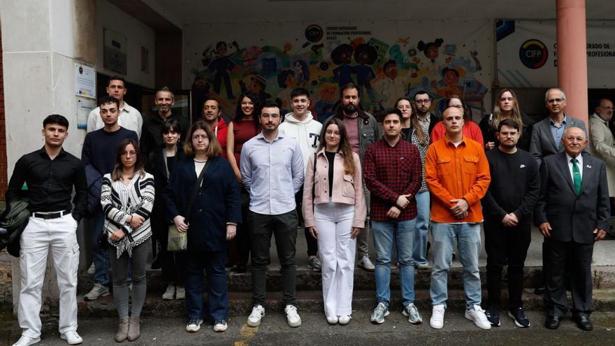 Un momento de la entrega de premios en el CIFP Avilés. | MARA VILLAMUZA