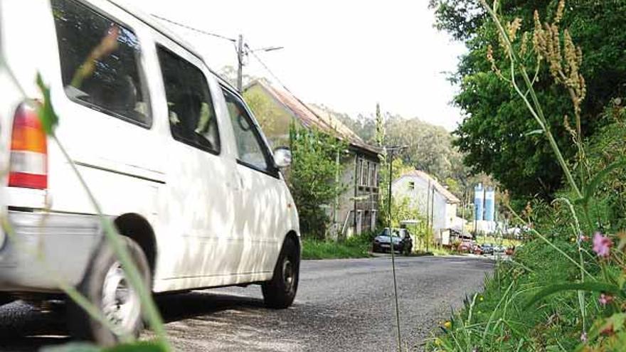 La Dipùtación intentará ampliar el acceso a Castiñeiras.