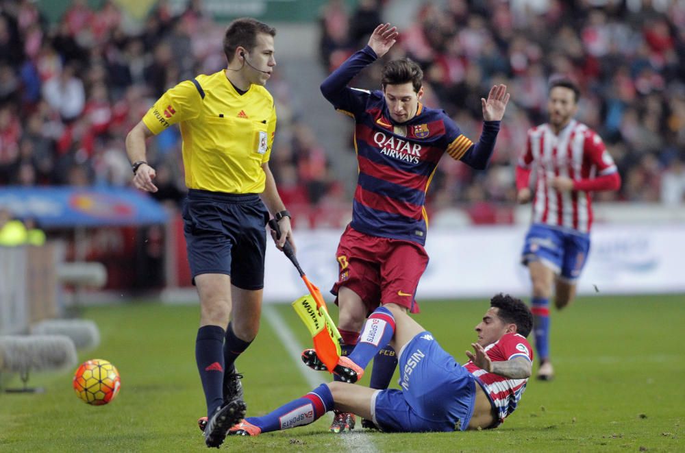 Imágenes del partido entre Sporting y Barcelona en El Molinón.