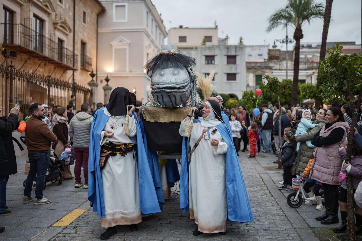 Fotogalería | Mérida le llora a su sardina, ya enterrada
