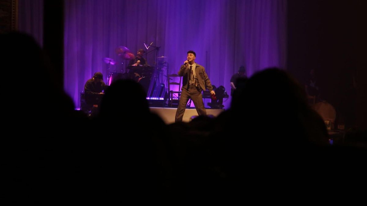 Juanjo Bona en uno de los conciertos que ofreció en el Teatro Principal de Zaragoza.