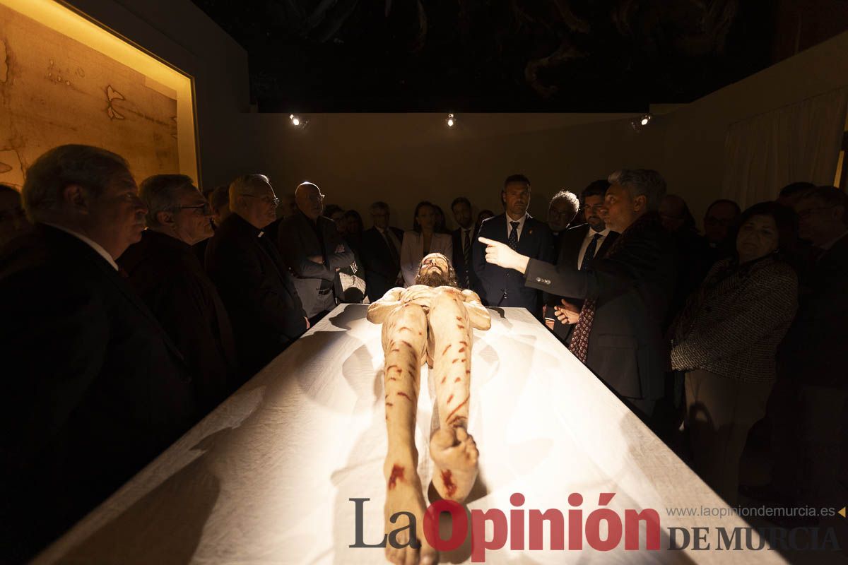 Así ha sido la inauguración de la exposición The Mystery Man en Caravaca. Descubre como es la muestra que atrae a miles de personas