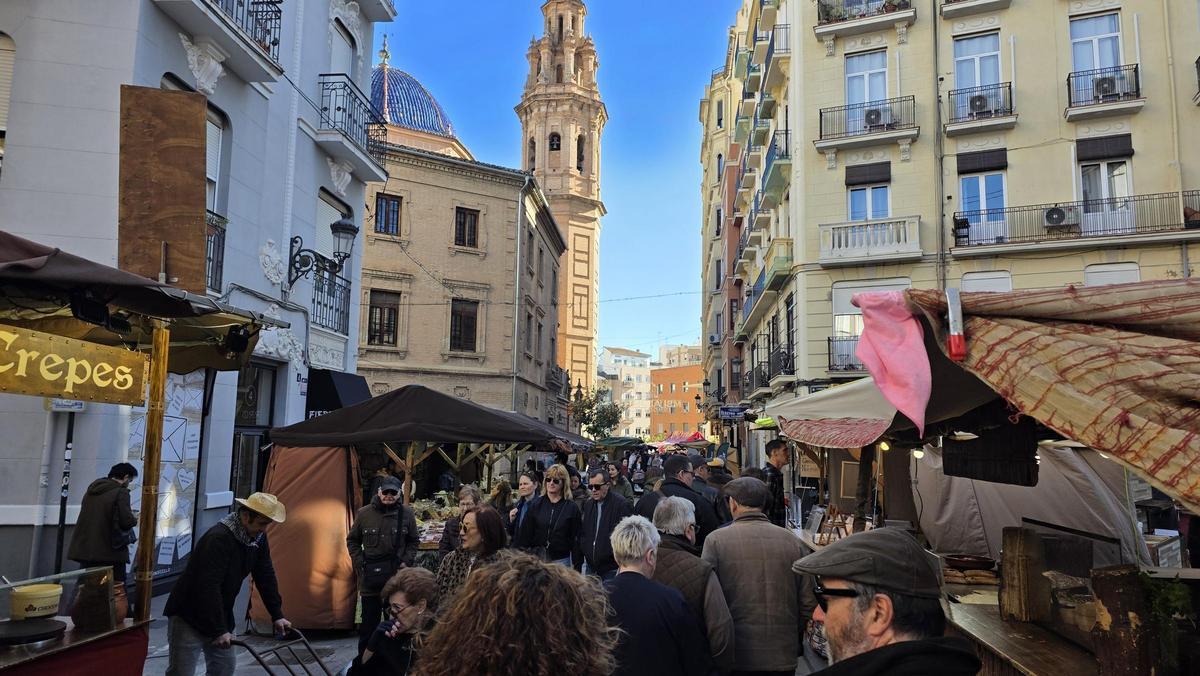 La Torre de San Valero contempla el Mercat de Sant Blai